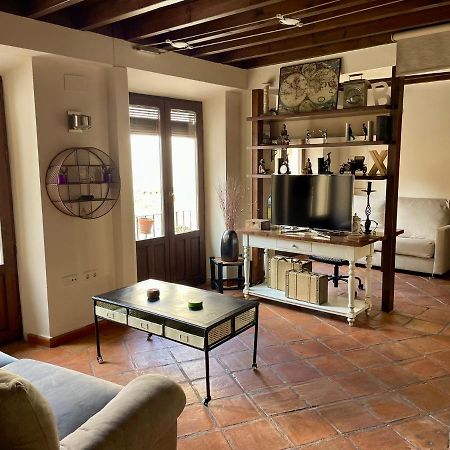 Sleep In Historic Puerta Elvira Apartment Granada Exterior foto