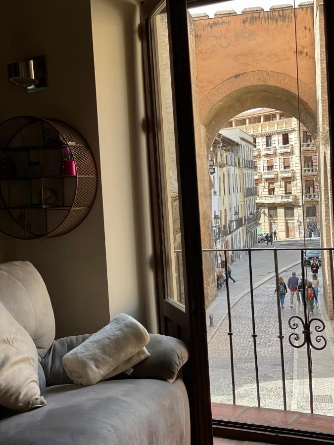 Sleep In Historic Puerta Elvira Apartment Granada Exterior foto