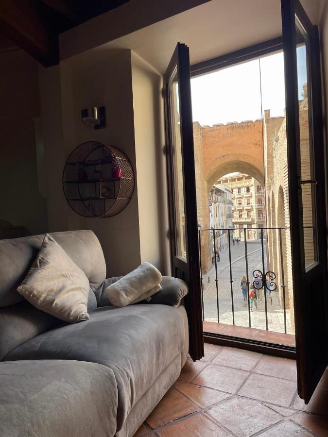 Sleep In Historic Puerta Elvira Apartment Granada Exterior foto
